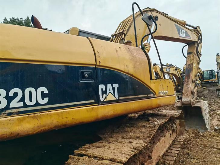 Buy Caterpillar 320C Used Excavator / 1