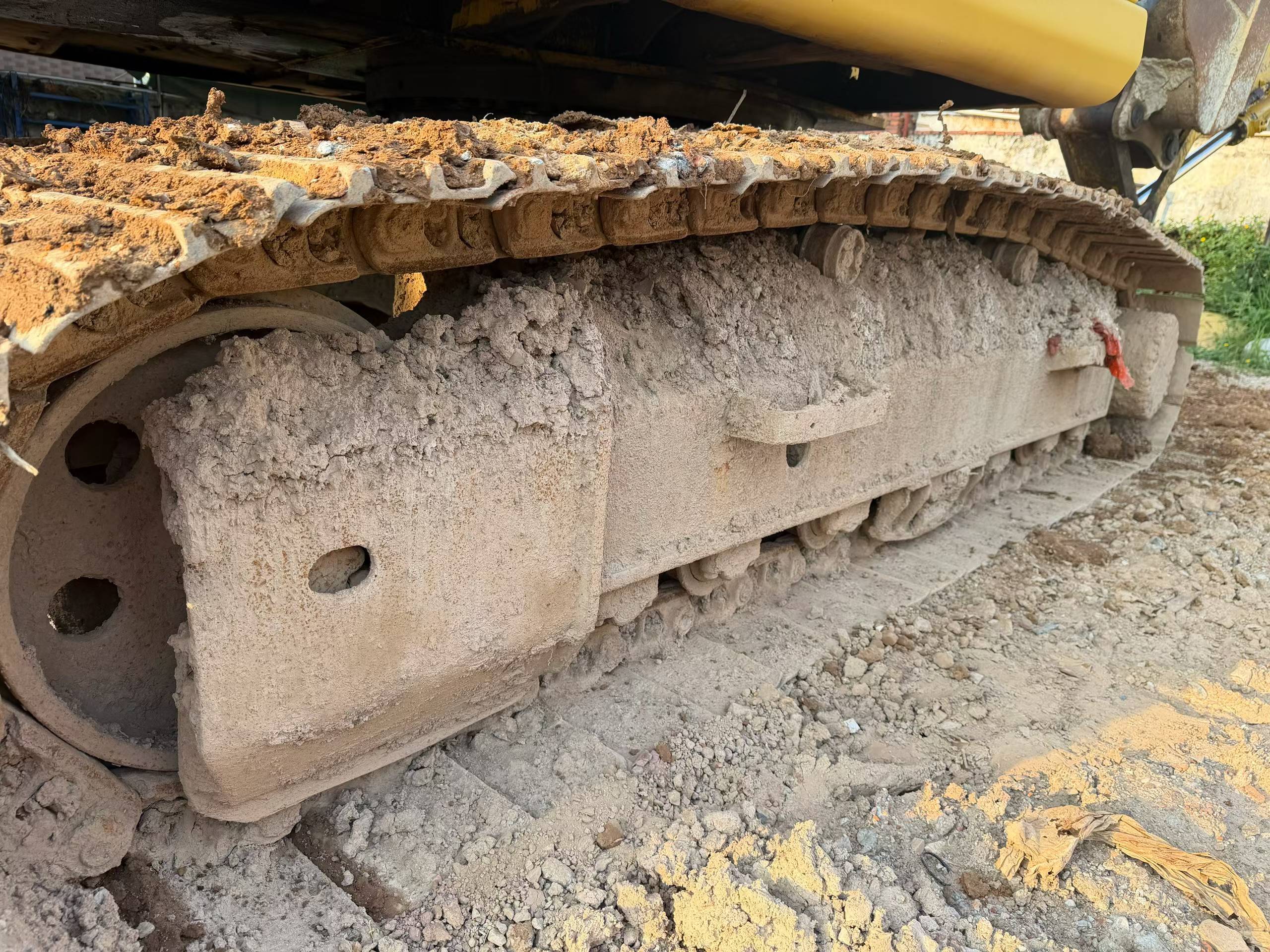 Buy Komatsu PC200-7 Used Excavator / 4