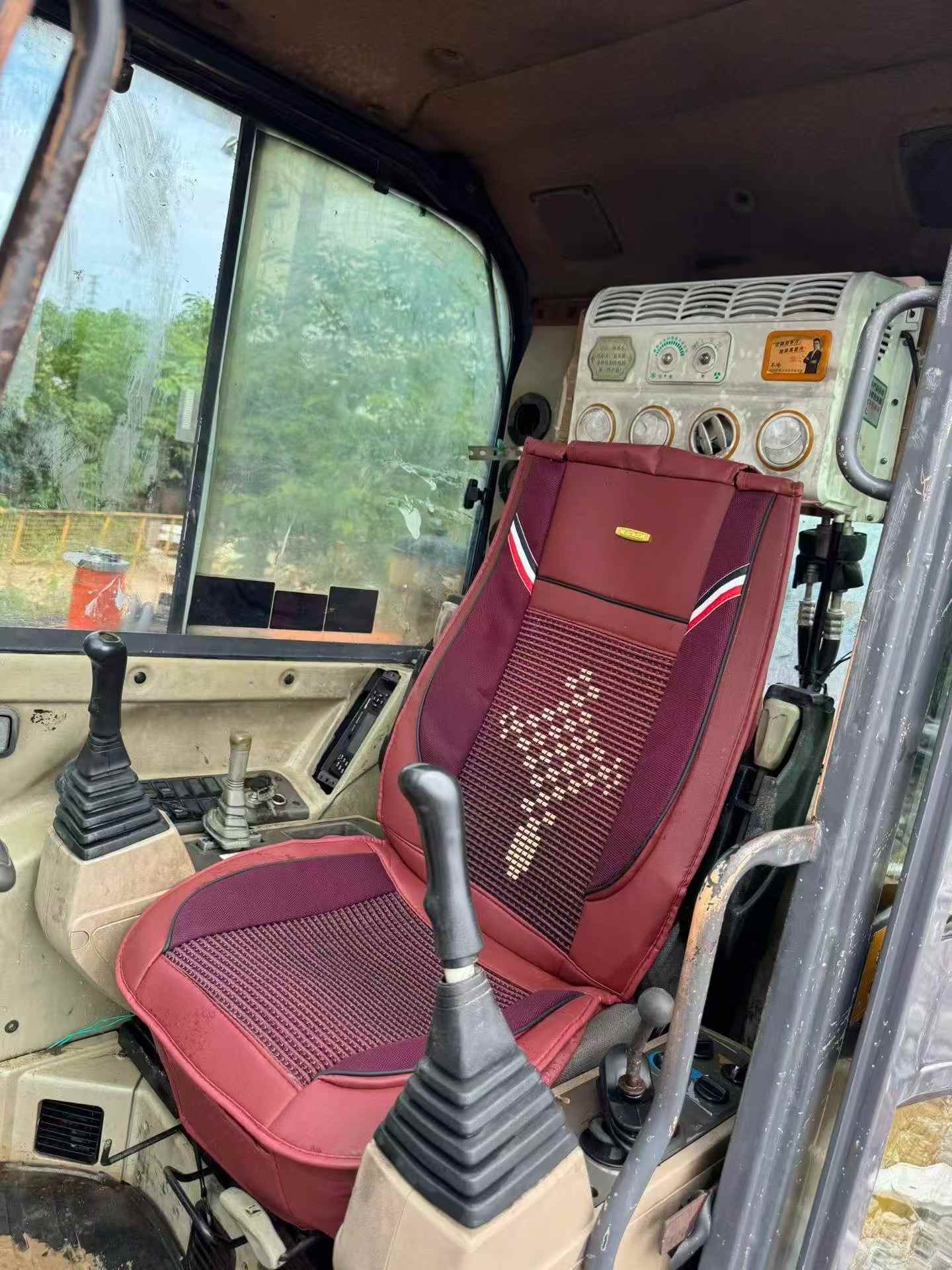 Buy Doosan DH60 Used Excavator / 9