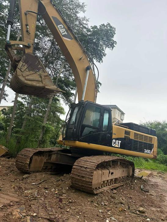 Buy Caterpillar 349E Used Excavator / 1
