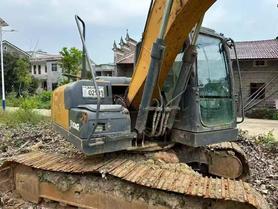 Buy XCMG XE135B Used Excavator / 4 Buy XCMG XE135B Used Excavator / 4
