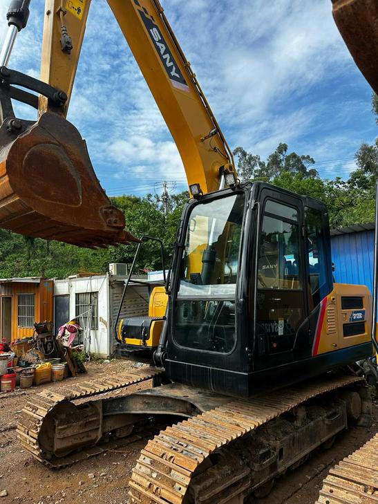 Buy Sany SY135 Used Excavator / 1