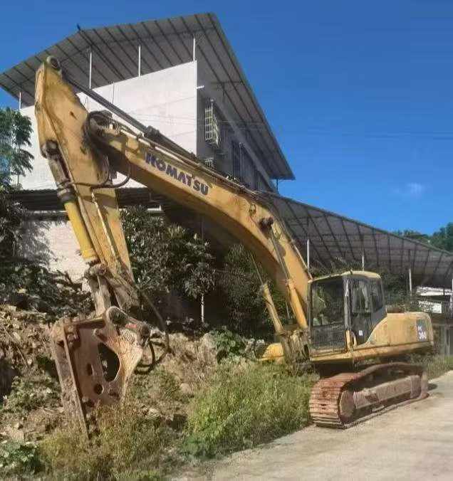 Buy Komatsu PC300-7 Used Excavator / 1