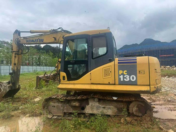 Buy Komatsu PC110-7 Used Excavator / 1