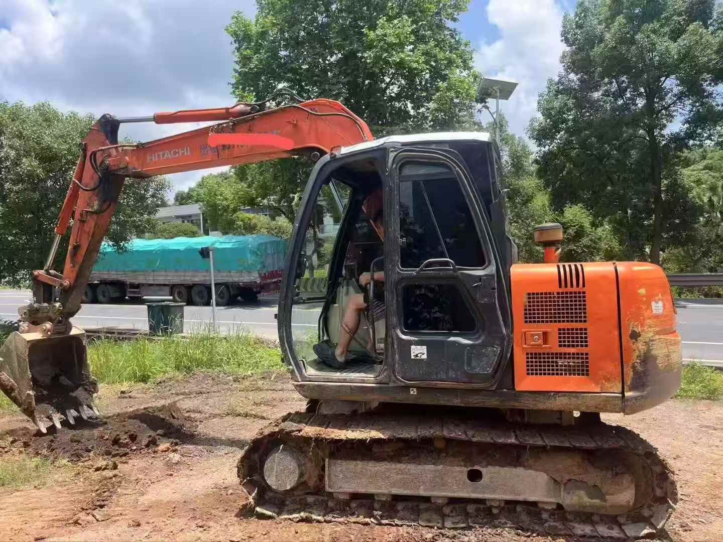 Buy Hitachi ZX70-3 Used Excavator / 3