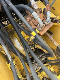 Buy Komatsu PC200-7 Used Excavator / 7 Buy Komatsu PC200-7 Used Excavator / 7