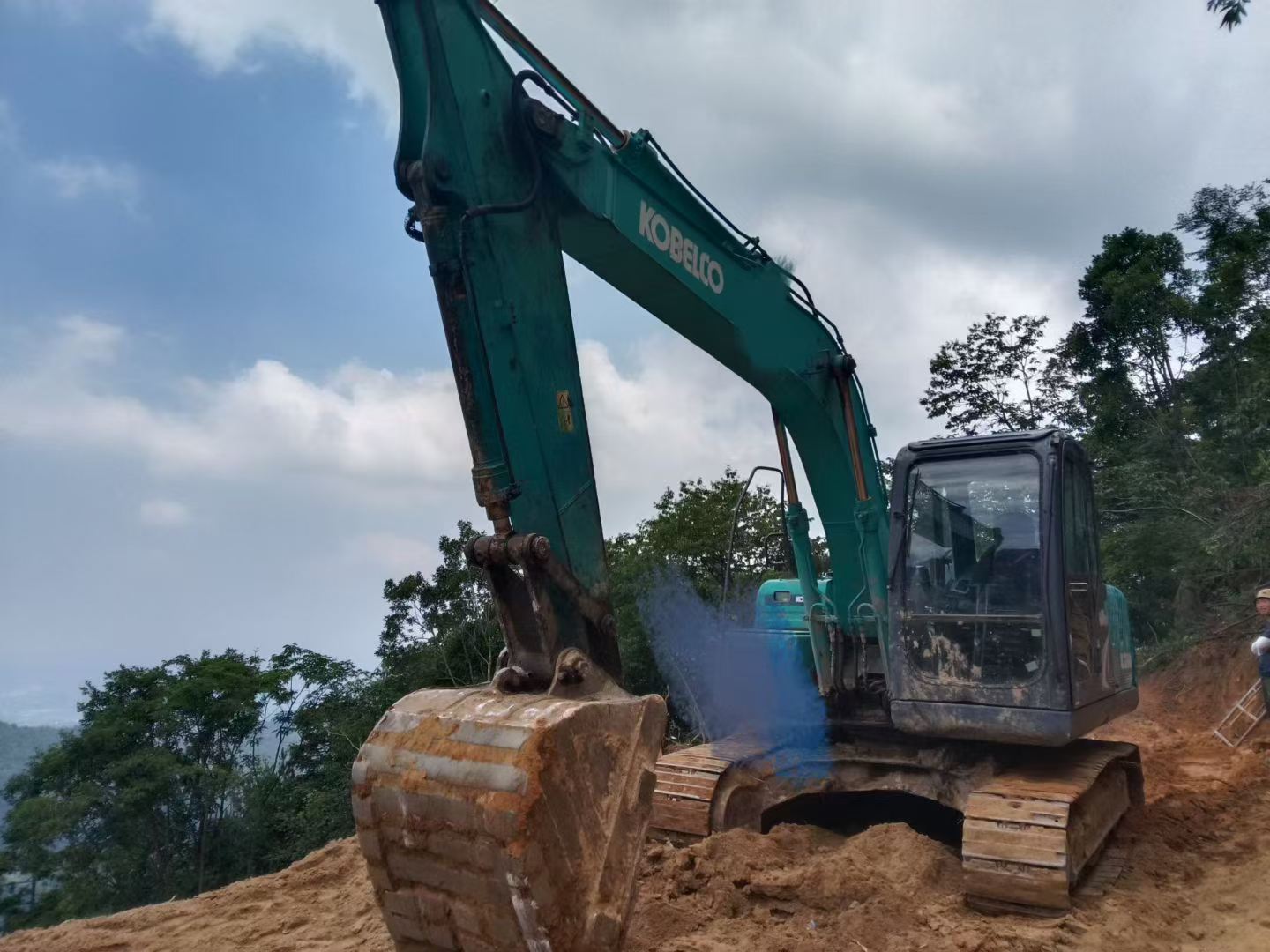 Buy Kobelco SK140 Used Excavator / 8