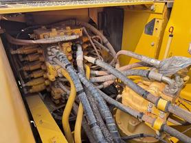 Buy Komatsu PC200-8 Used Excavator / 2 Buy Komatsu PC200-8 Used Excavator / 2