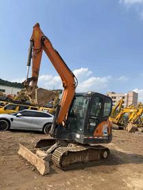 Buy Doosan DH60 Used Excavator / 3 Buy Doosan DH60 Used Excavator / 3