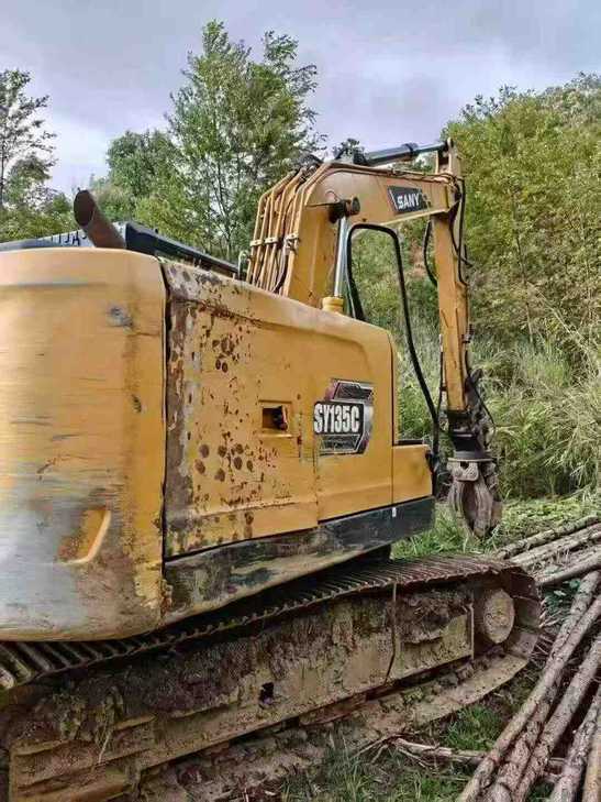 Buy Sany SY135 Used Excavator / 1