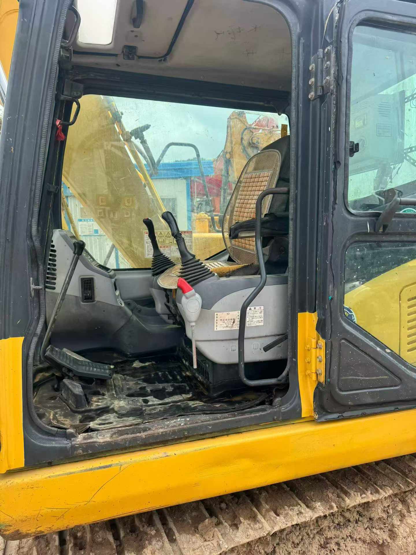 Buy Komatsu PC110-7 Used Excavator / 4