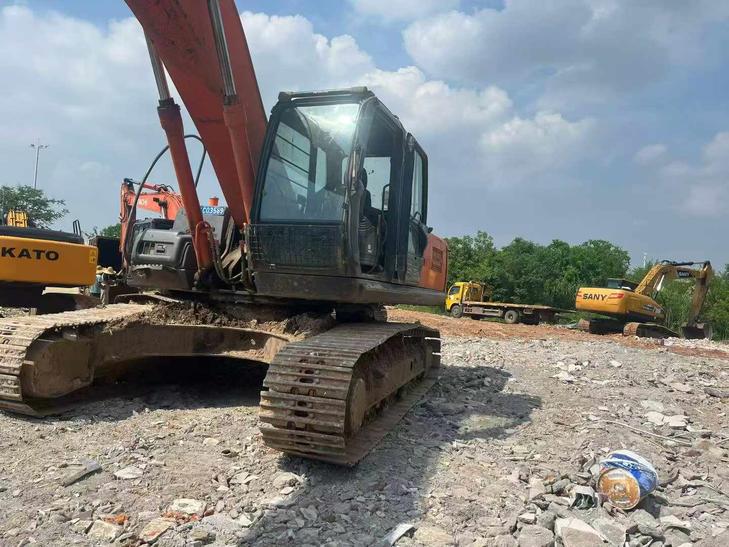 Buy Hitachi ZX260-3G Used Excavator / 1