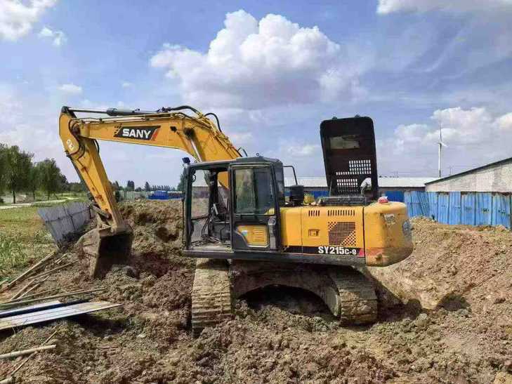 Buy Sany SY215C Used Excavator / 1