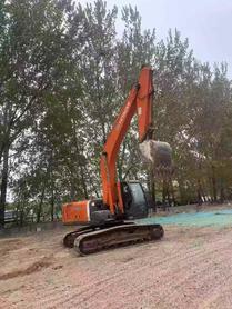 Buy Hitachi EX200 Used Excavator / 4 Buy Hitachi EX200 Used Excavator / 4