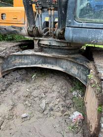 Buy Hyundai R215VS Used Excavator / 9 Buy Hyundai R215VS Used Excavator / 9