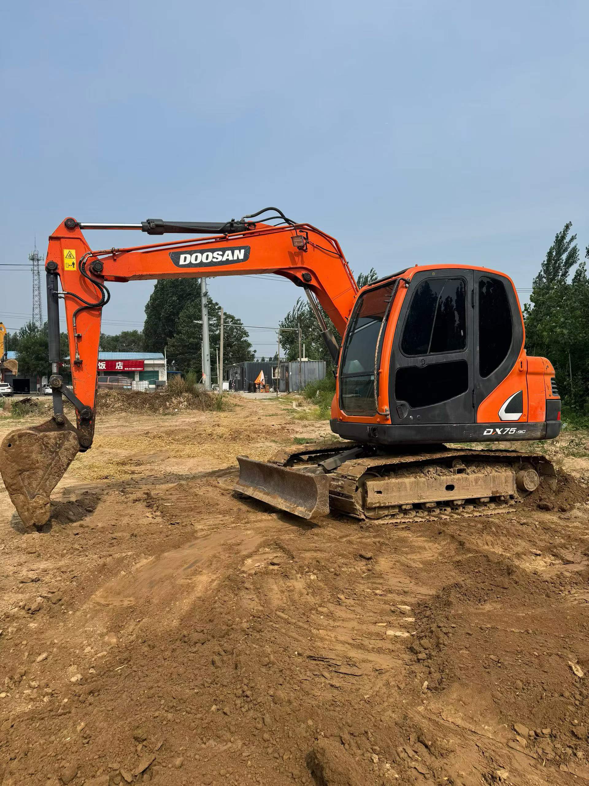 Buy Doosan DX75-9C Used Excavator / 3