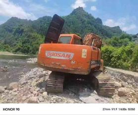 Buy Doosan DH150 Used Excavator / 4 Buy Doosan DH150 Used Excavator / 4