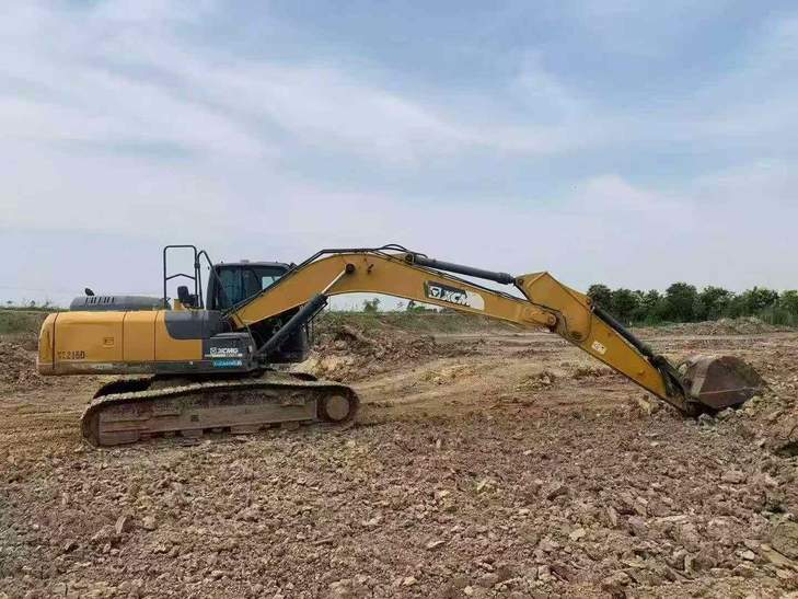 Buy XCMG XE215 Used Excavator / 1