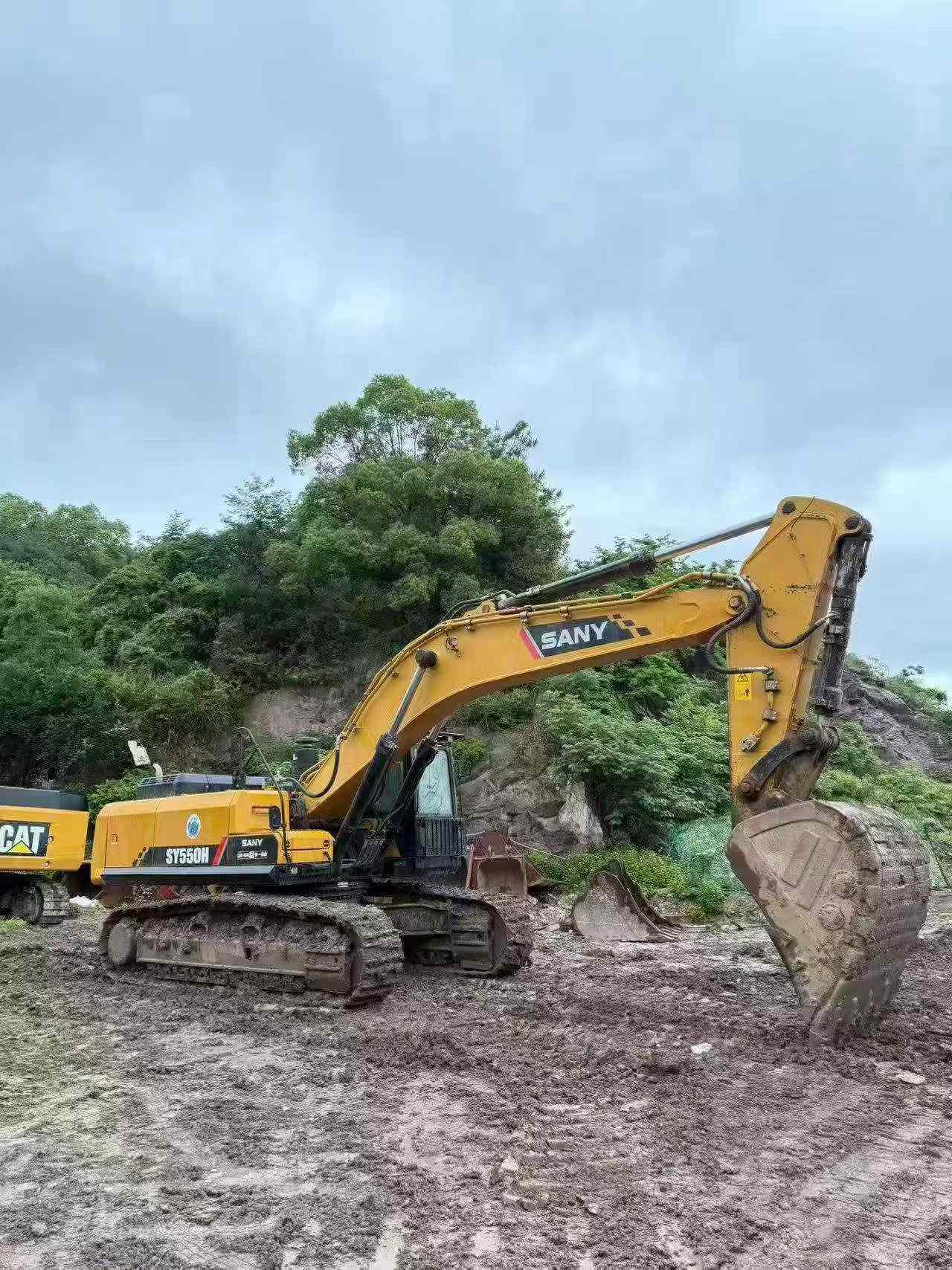 Buy Sany SY550H Used Excavator / 1