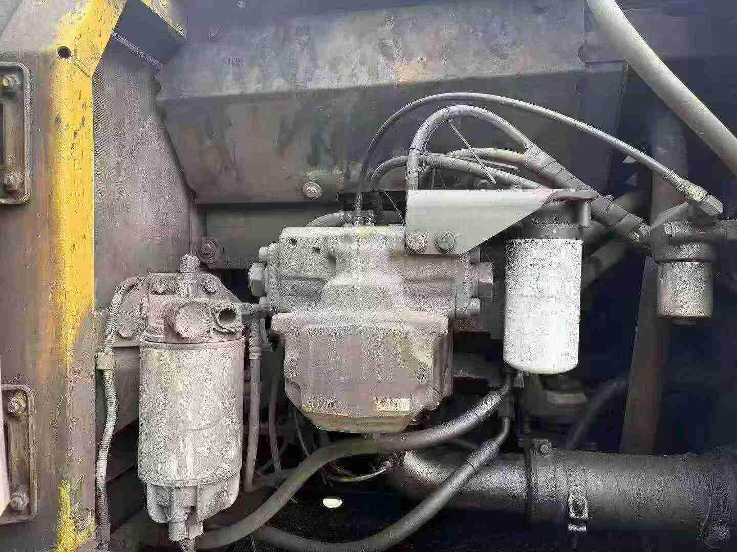 Buy Komatsu PC220 Used Excavator / 4 Buy Komatsu PC220 Used Excavator / 4