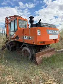 Buy Doosan DX210W Used Excavator / 3 Buy Doosan DX210W Used Excavator / 3