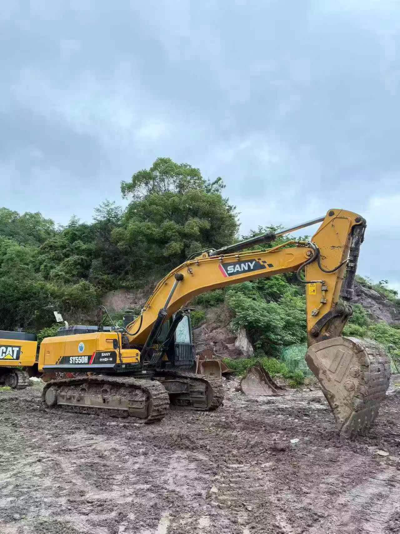 Buy Sany SY550H Used Excavator / 1