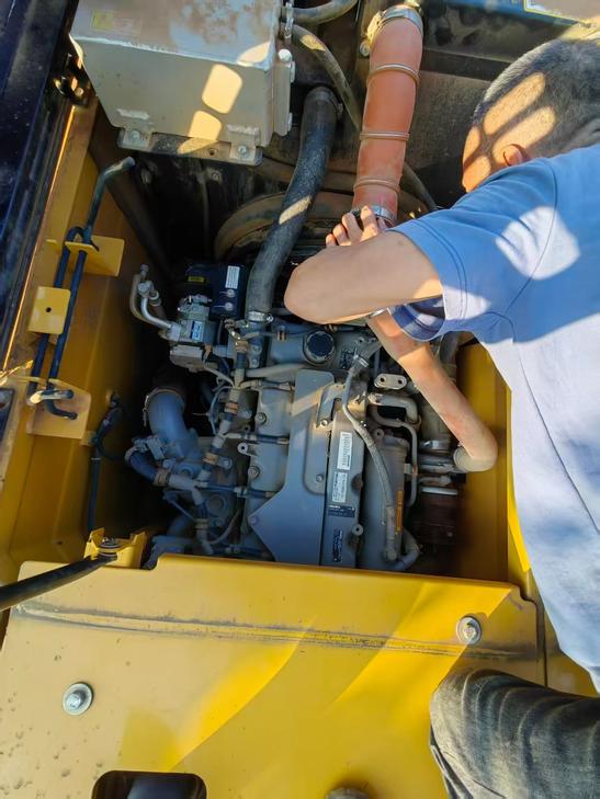 Buy Sany SY135 Used Excavator / 1