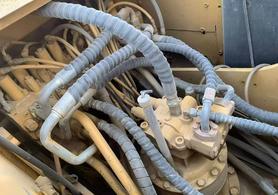 Buy Caterpillar 323 Used Excavator / 4 Buy Caterpillar 323 Used Excavator / 4