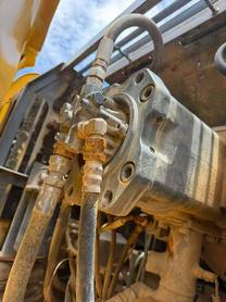 Buy Sumitomo SH360-5 Used Excavator / 5 Buy Sumitomo SH360-5 Used Excavator / 5
