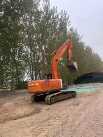 Buy Hitachi EX200 Used Excavator / 3 Buy Hitachi EX200 Used Excavator / 3