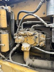 Buy Caterpillar 323 Used Excavator / 5 Buy Caterpillar 323 Used Excavator / 5