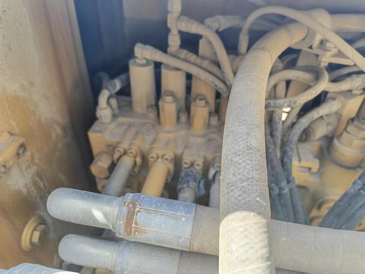 Buy Caterpillar 320D Used Excavator / 1