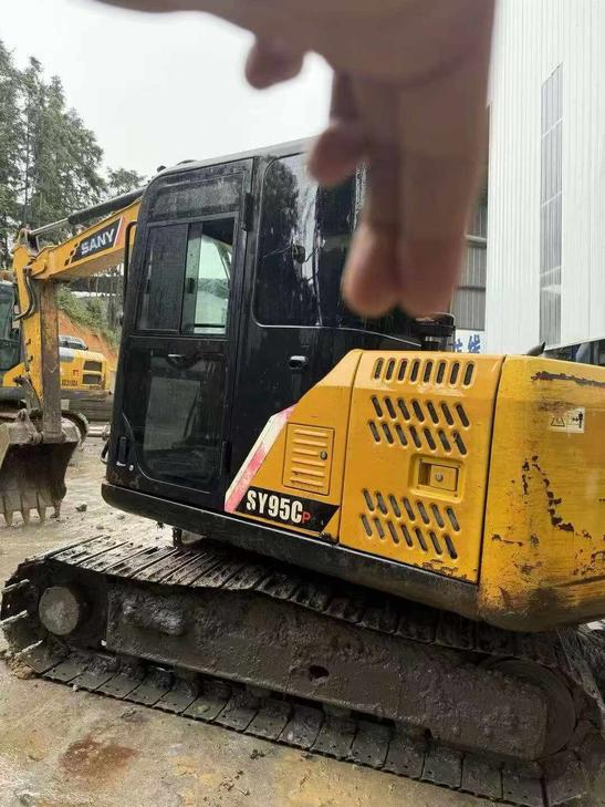 Buy Sany SY75 Used Excavator / 1