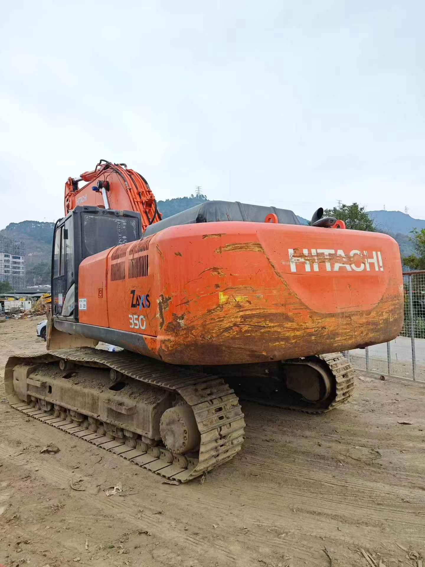 Buy Hitachi EX350LC Used Excavator / 2 Buy Hitachi EX350LC Used Excavator / 2