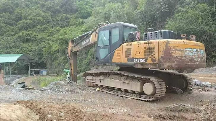Buy Sany SY215C Used Excavator / 1