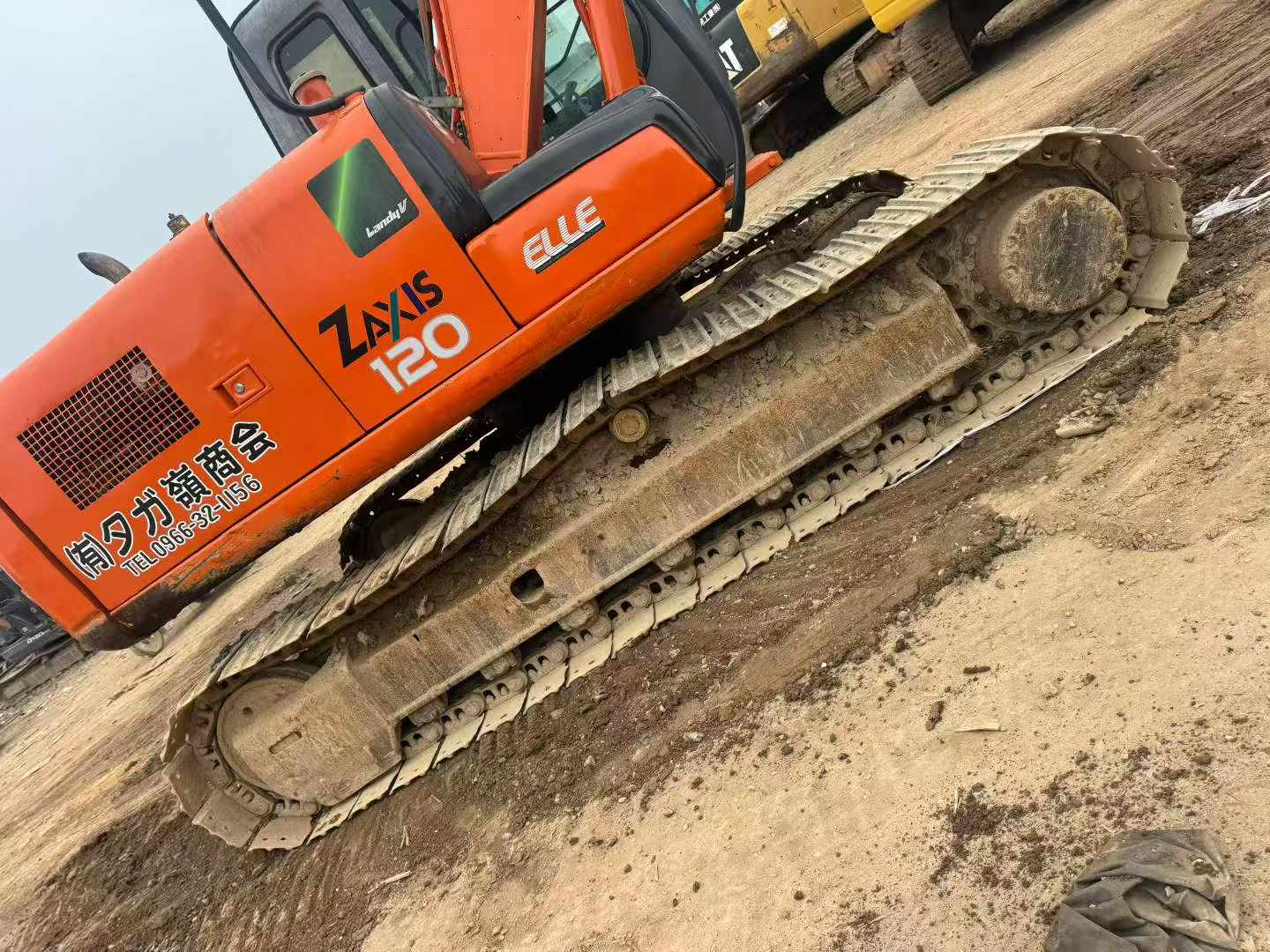 Buy Hitachi EX120-6 Used Excavator / 8