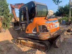 Buy Doosan DH60 Used Excavator / 3 Buy Doosan DH60 Used Excavator / 3