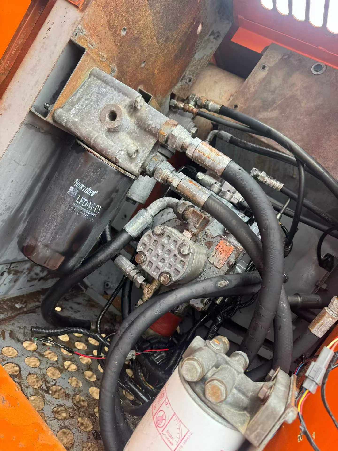 Buy Hitachi EX120-6 Used Excavator / 7