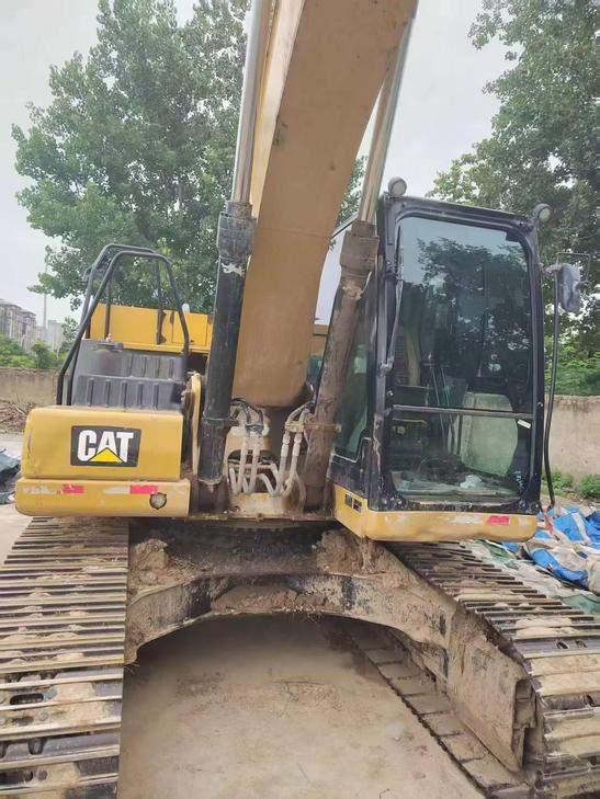 Buy Caterpillar 320GC Used Excavator / 1