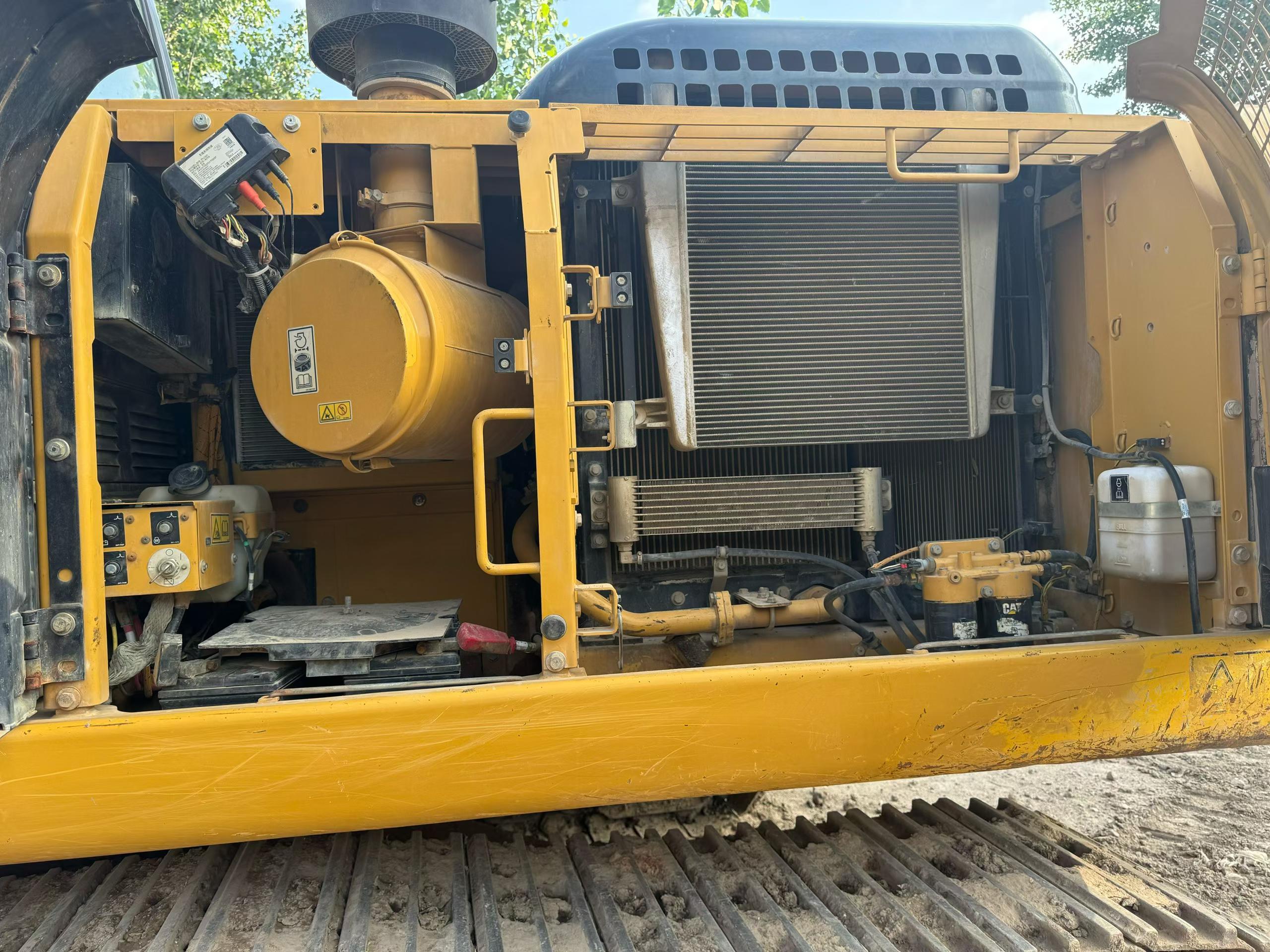Buy Caterpillar 330B Used Excavator / 9