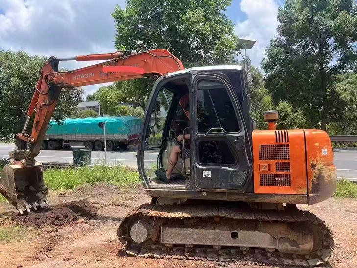 Buy Hitachi ZX70-3 Used Excavator / 1