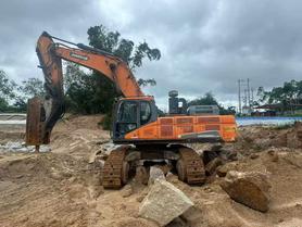 Buy Doosan DX520LC Used Excavator / 5 Buy Doosan DX520LC Used Excavator / 5