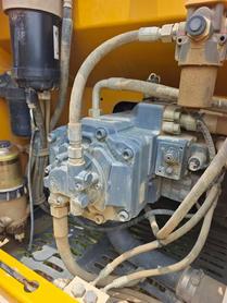 Buy XCMG XE205DA Used Excavator / 9 Buy XCMG XE205DA Used Excavator / 9