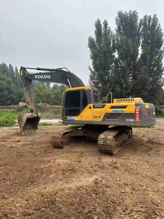 Buy Volvo EC240 Used Excavator / 1