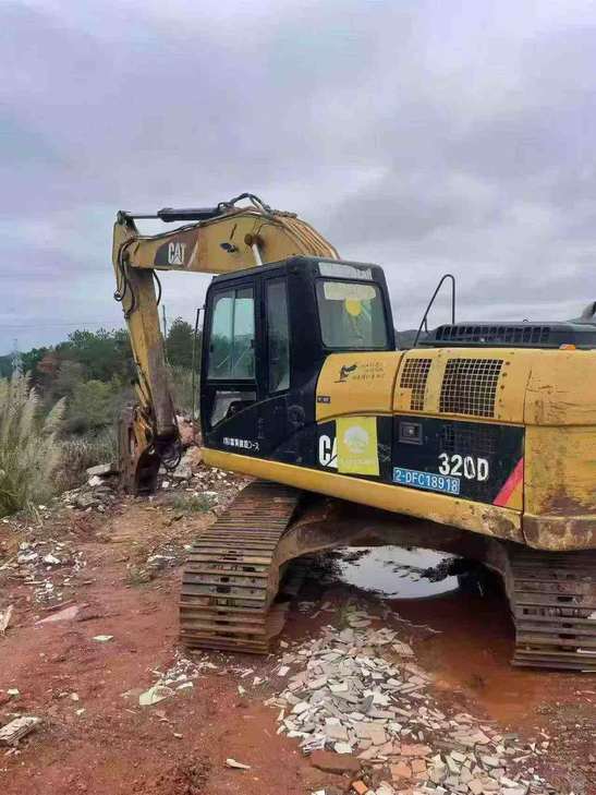 Buy Caterpillar 320D Used Excavator / 1