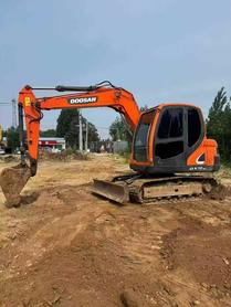 Buy Doosan DX75-9C Used Excavator / 3 Buy Doosan DX75-9C Used Excavator / 3