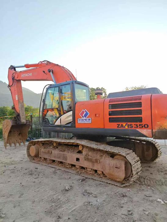 Buy Hitachi EX350 Used Excavator / 1