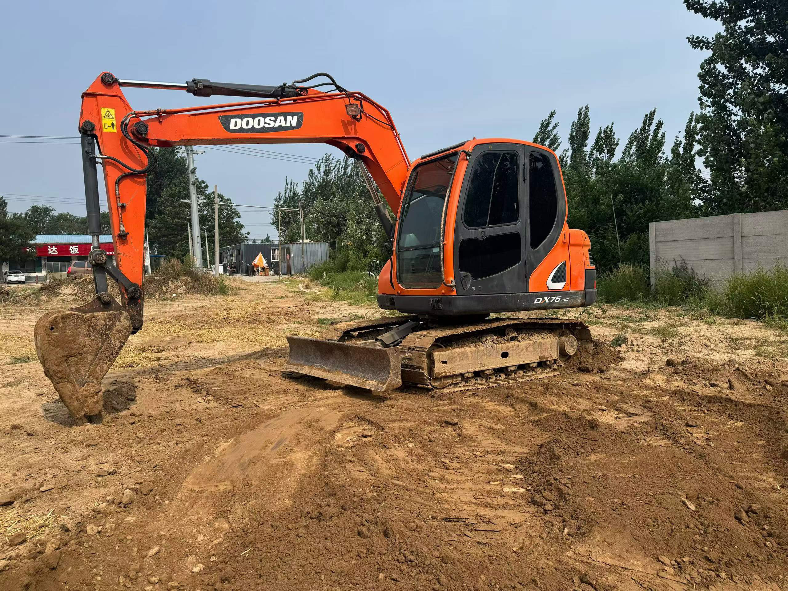 Buy Doosan DX75-9C Used Excavator / 2