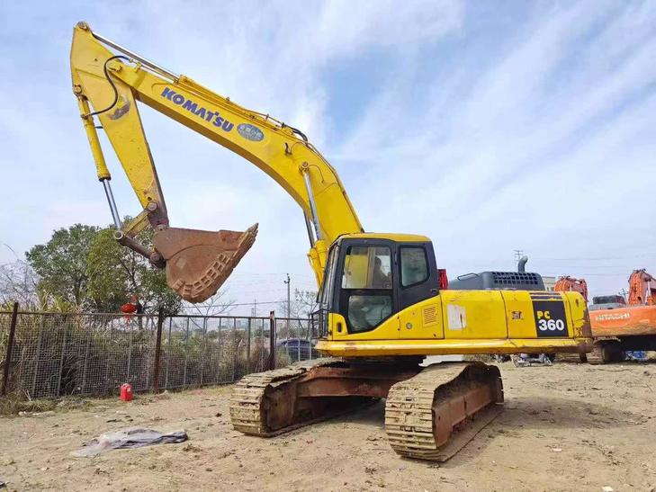 Buy Komatsu PC360-7 Used Excavator / 1