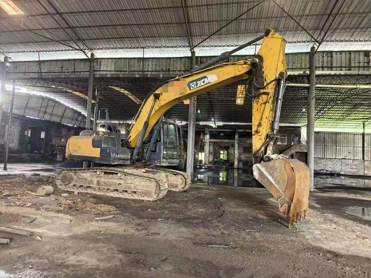 Buy XCMG XE215 Used Excavator / 1